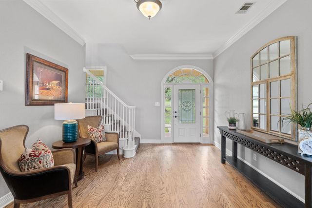 271 Summit DR, Round Mountain, TX 78663