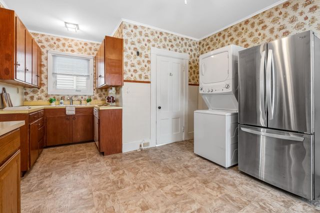 372 Orange Street, Manchester, NH 03104