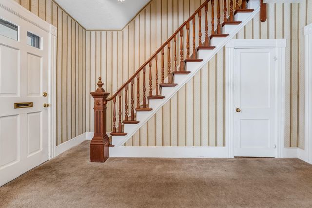 372 Orange Street, Manchester, NH 03104