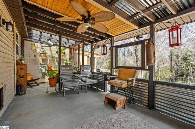 219 Finley Hill Court, Simpsonville, SC 29681