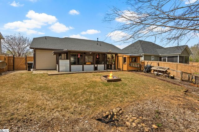 219 Finley Hill Court, Simpsonville, SC 29681