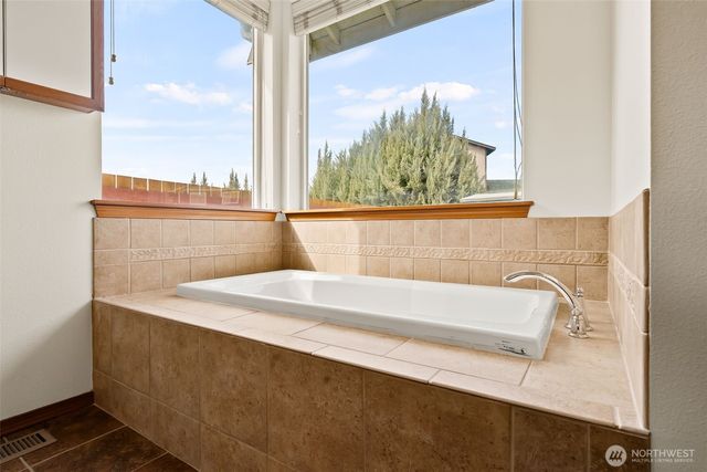 1901 W Clearview Drive, Ellensburg, WA 98926