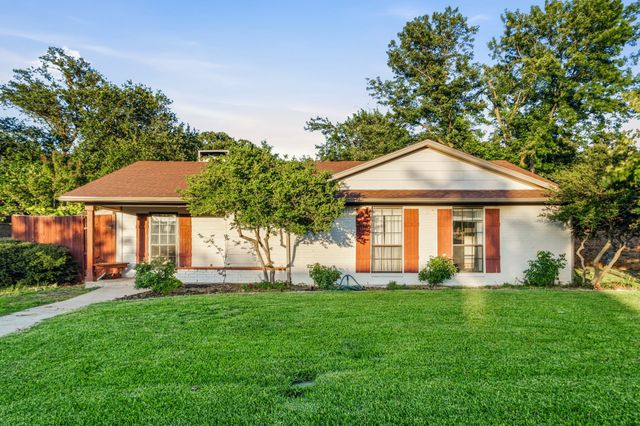 1905 Wisteria Street, Denton, TX 76205