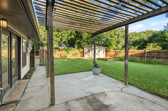 1905 Wisteria Street, Denton, TX 76205