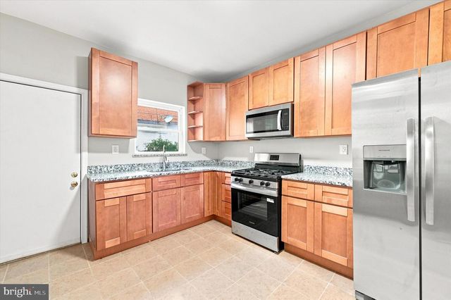 130 N SICKELS ST, Philadelphia, PA 19139