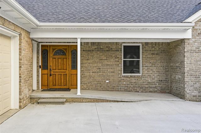 3907 Pontiac Lake Road, Waterford, MI 48328