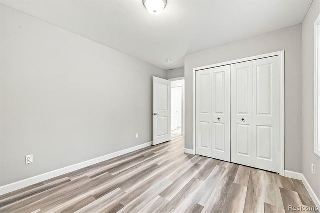 3907 Pontiac Lake Road, Waterford, MI 48328