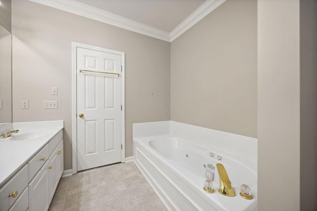 2013 Highlands Drive, Richmond, KY 40475