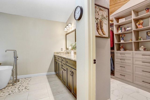 504 TRIPLE CROWN COURT, Seffner, FL 33584