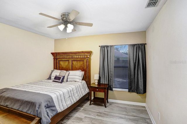 504 TRIPLE CROWN COURT, Seffner, FL 33584