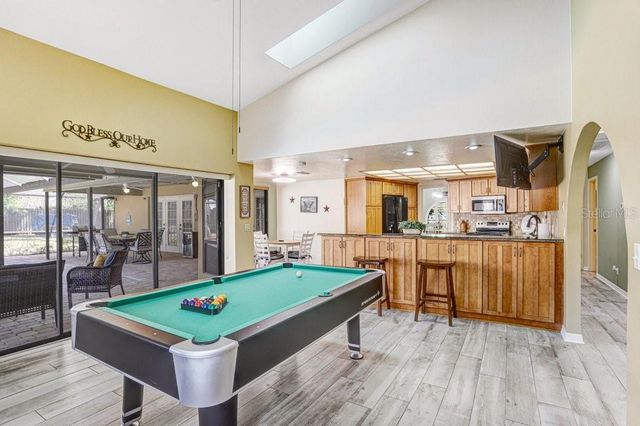 504 TRIPLE CROWN COURT, Seffner, FL 33584