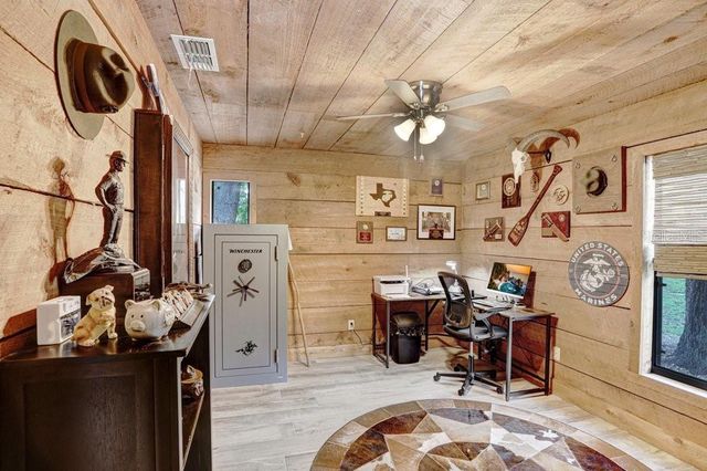 504 TRIPLE CROWN COURT, Seffner, FL 33584