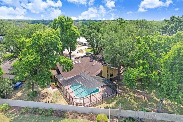 504 TRIPLE CROWN COURT, Seffner, FL 33584