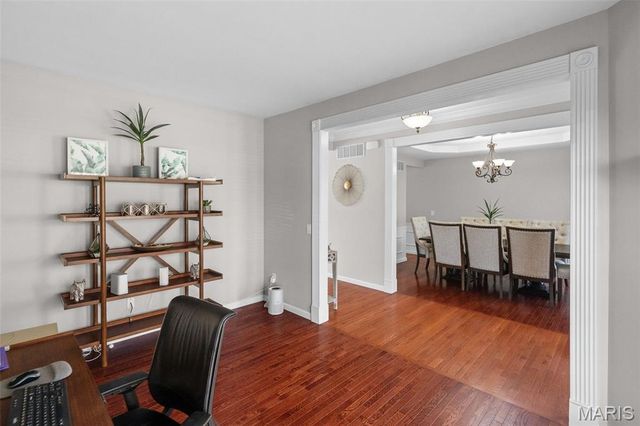 6817 Pelham Manor Drive, Fairview Heights, IL 62208