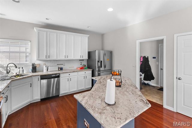 6817 Pelham Manor Drive, Fairview Heights, IL 62208