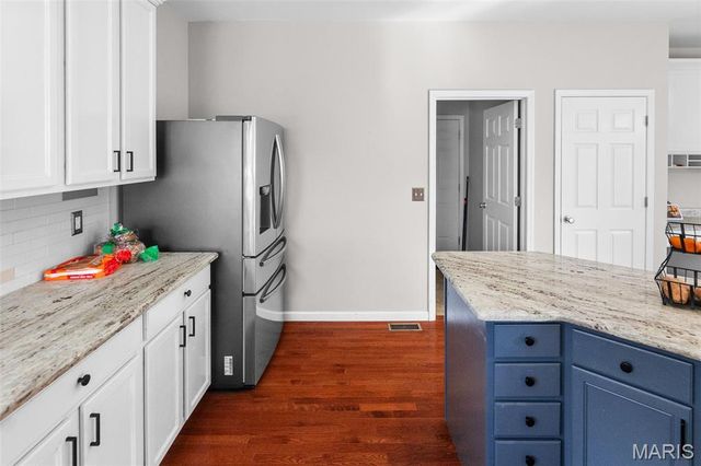 6817 Pelham Manor Drive, Fairview Heights, IL 62208