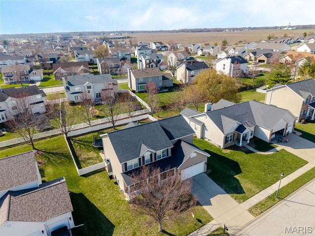 6817 Pelham Manor Drive, Fairview Heights, IL 62208