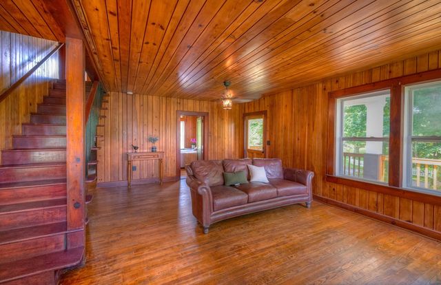 849 Valley River Avenue, Murphy, NC 28906