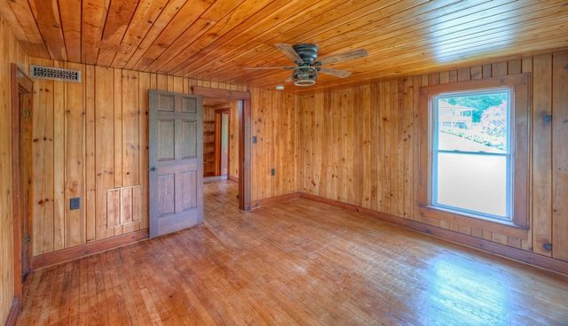 849 Valley River Avenue, Murphy, NC 28906