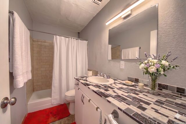 4339 BRIGHT SUN ST, San Antonio, TX 78217