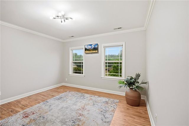 203 Kapstone Crossing, Lexington, NC 27295