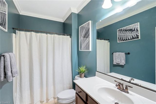 203 Kapstone Crossing, Lexington, NC 27295