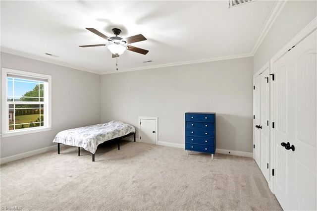 203 Kapstone Crossing, Lexington, NC 27295