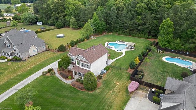 203 Kapstone Crossing, Lexington, NC 27295