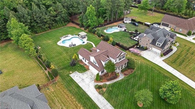 203 Kapstone Crossing, Lexington, NC 27295
