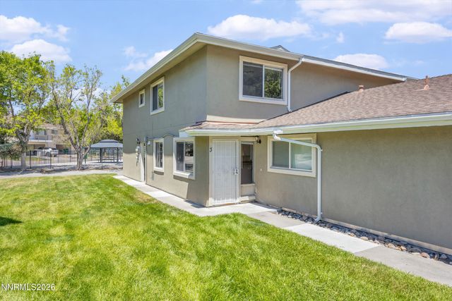 5011 Tahiti Way 3, Reno, NV 89502