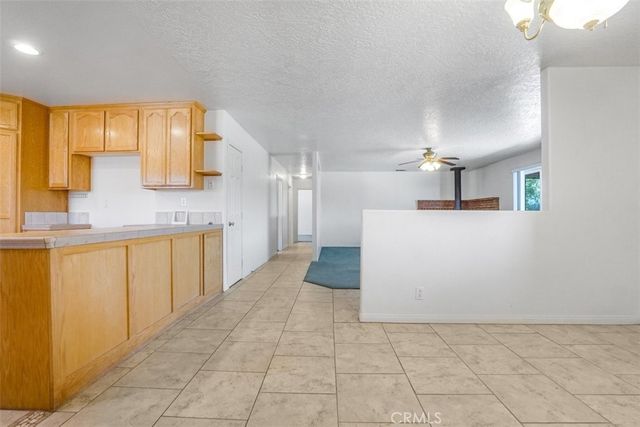 11221 Omelveny Road, Oak Hills, CA 92344