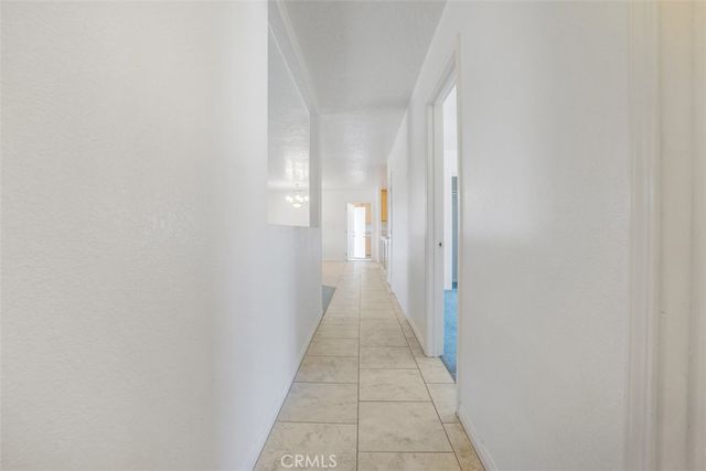 11221 Omelveny Road, Oak Hills, CA 92344