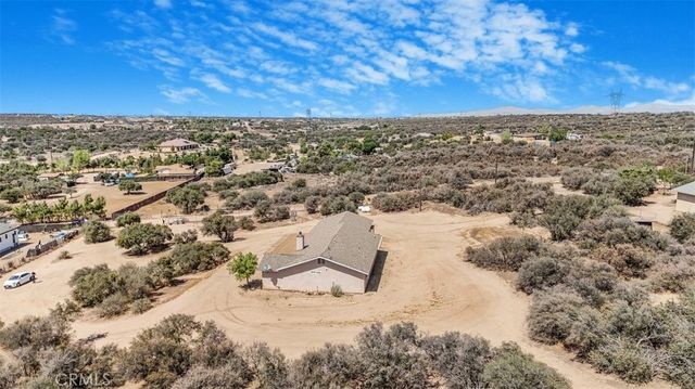 11221 Omelveny Road, Oak Hills, CA 92344