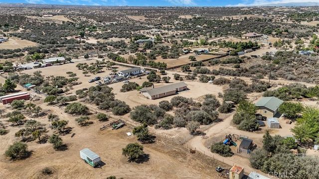11221 Omelveny Road, Oak Hills, CA 92344