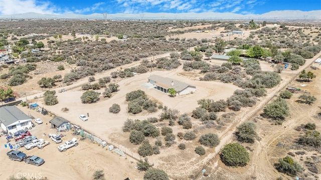 11221 Omelveny Road, Oak Hills, CA 92344