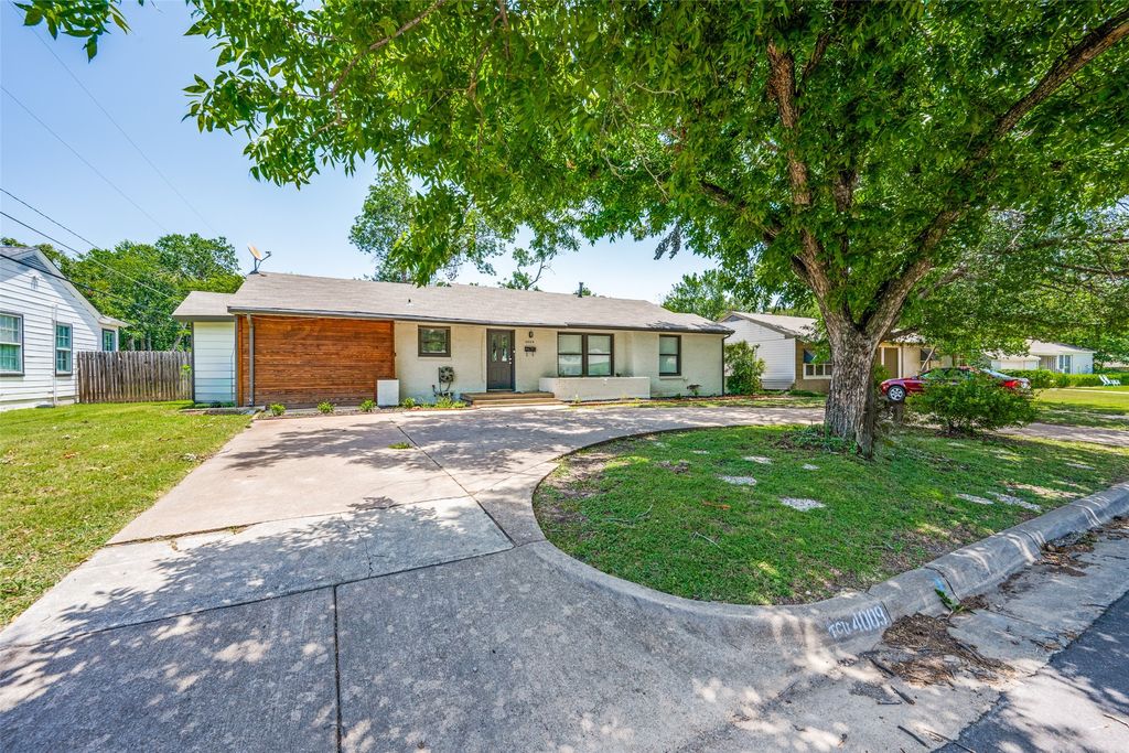 4009 Anita Avenue, Fort Worth, TX 76109
