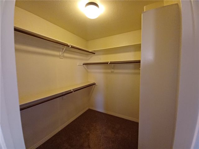 6009 S 37th Street, Rogers, AR 72758