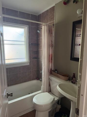 1721 Obrien Street, South Bend, IN 46628