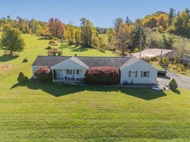 508 Whitelocke RD, Floyd, VA 24091
