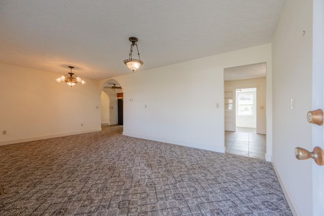 508 Whitelocke RD, Floyd, VA 24091