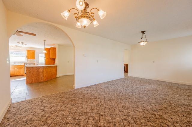 508 Whitelocke RD, Floyd, VA 24091