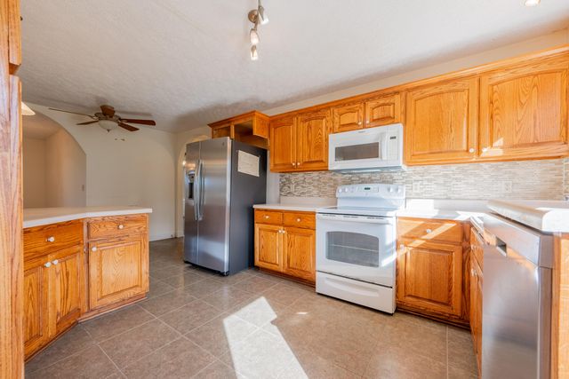 508 Whitelocke RD, Floyd, VA 24091