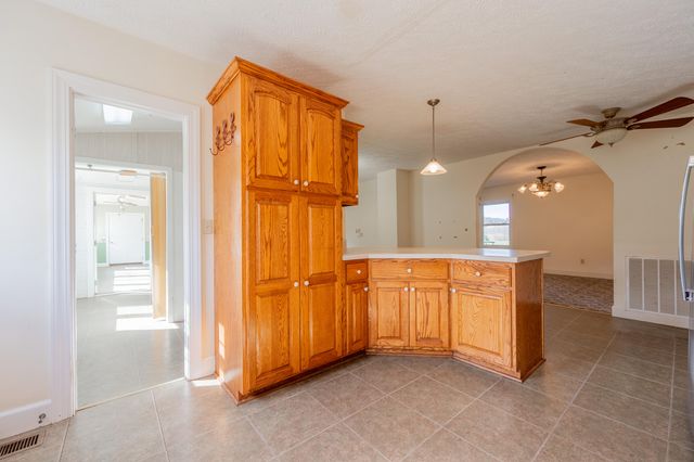 508 Whitelocke RD, Floyd, VA 24091