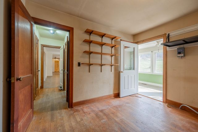 508 Whitelocke RD, Floyd, VA 24091