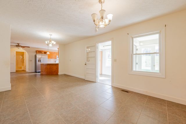 508 Whitelocke RD, Floyd, VA 24091