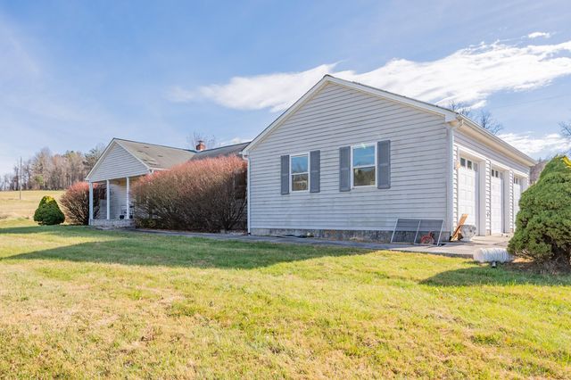 508 Whitelocke RD, Floyd, VA 24091