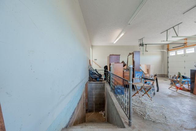 508 Whitelocke RD, Floyd, VA 24091