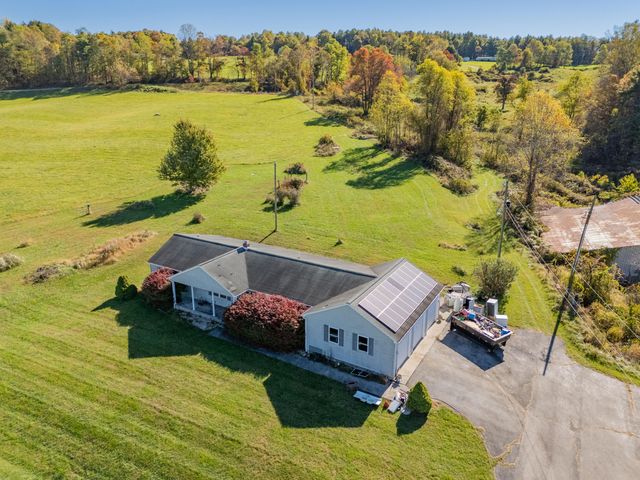 508 Whitelocke RD, Floyd, VA 24091