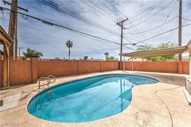 704 North Wallace Drive, Las Vegas, NV 89107