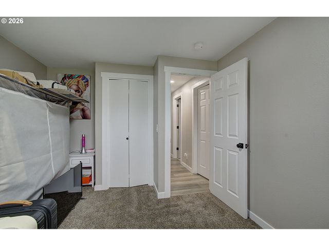 5701 Ne 204TH Ct, Vancouver, WA 98682